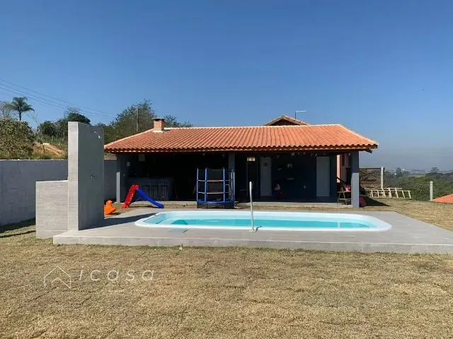 Chácara com 2500m² 2 quartos e 2 banheiros, à venda, no bairro Chácara Recanto Itamarati II em Caçapava