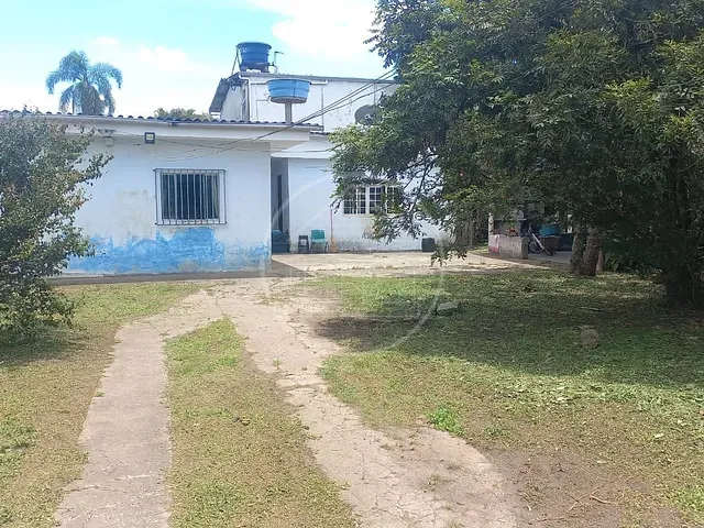 Chácara com 1500m² 3 quartos e 1 banheiro, à venda, no bairro Chácaras Granjinhas Regina Maria em Embu-Guaçu