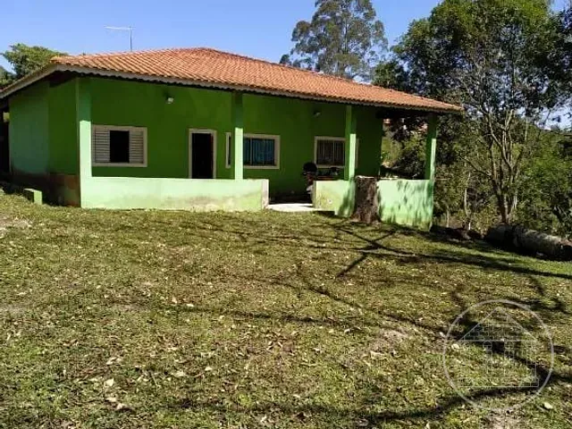 Chácara com 2600m² 3 quartos e 2 banheiros, à venda, no bairro Jardim Santa Tereza em São Paulo