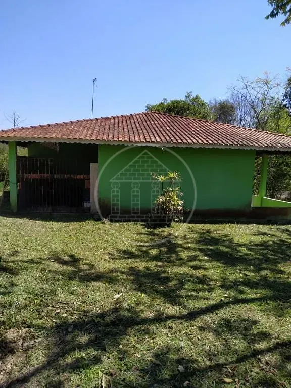 Sítio, 3 quartos, 2600 m² - Foto 1