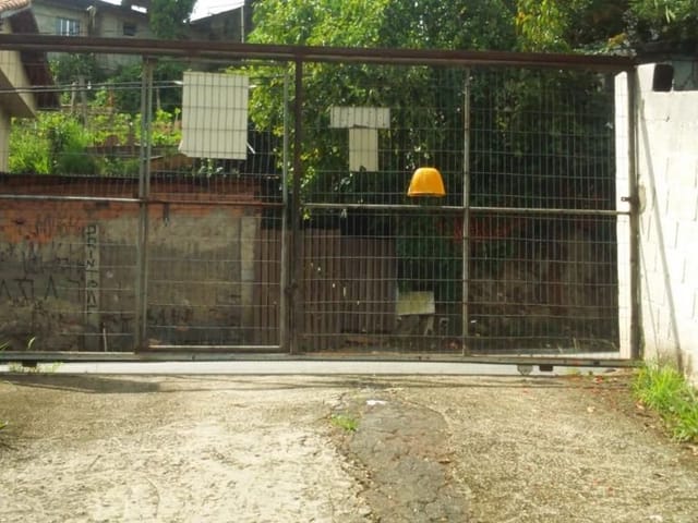 Terreno com 1053m², à venda, no bairro Vila Sul Americana em Carapicuíba