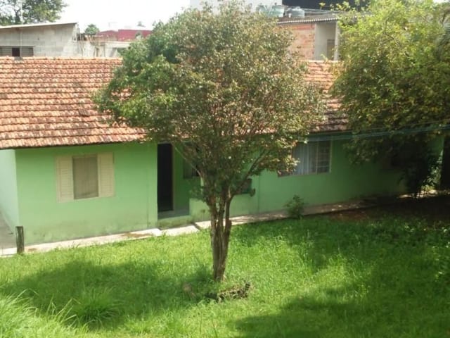 Terreno com 1053m², à venda, no bairro Vila Sul Americana em Carapicuíba