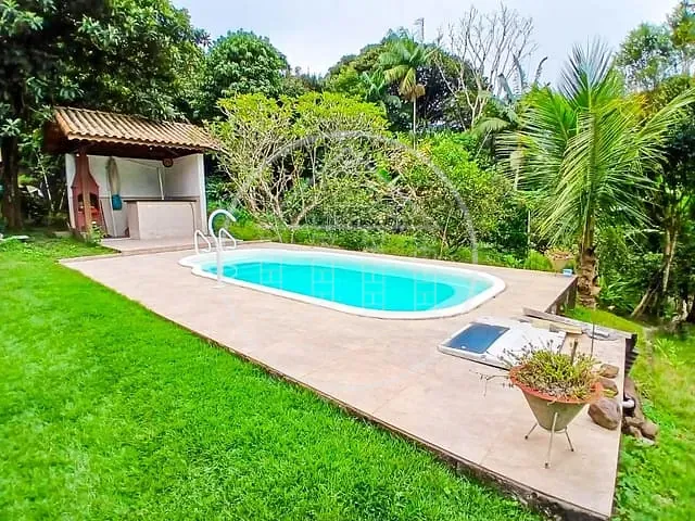 Chácara com 4450m² 3 quartos e 2 banheiros, à venda, no bairro Jardim Ellus em São Paulo