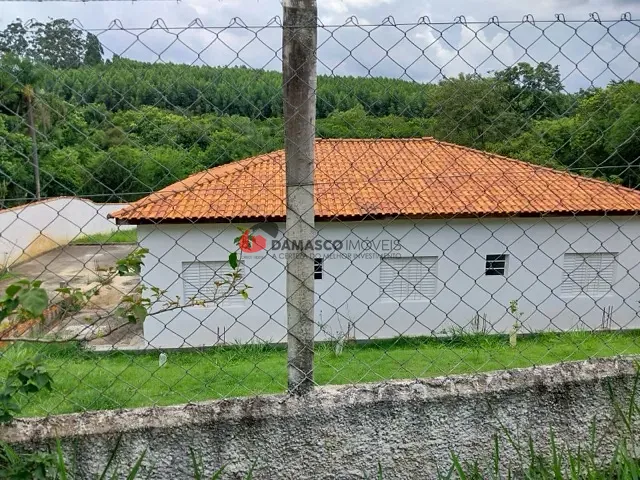 Chácara com 1500m² 4 quartos e 2 banheiros, à venda, no bairro salto de Pirapora  em Salto de Pirapora
