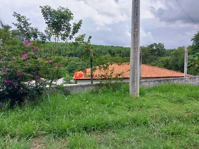 Chácara com 1500m² 4 quartos e 2 banheiros, à venda, no bairro salto de Pirapora  em Salto de Pirapora