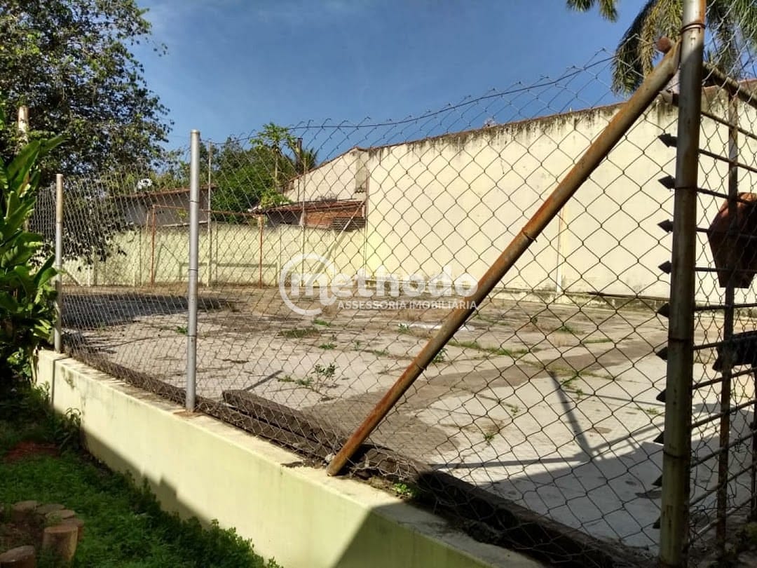 Chácara, 3 quartos, 1228 m² - Foto 9