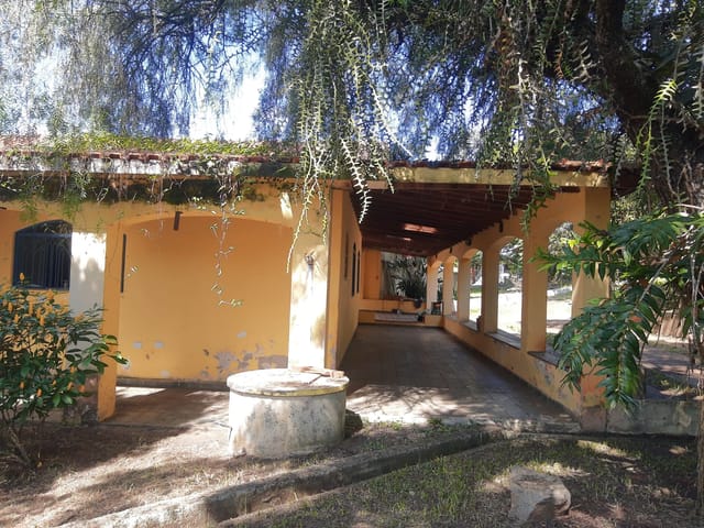 Chácara com 2500m² 3 quartos e 2 banheiros, à venda, no bairro Piracangaguá em Taubaté