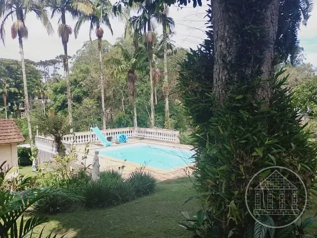 Chácara com 4200m² 4 quartos e 5 banheiros, à venda, no bairro Bororé em São Paulo