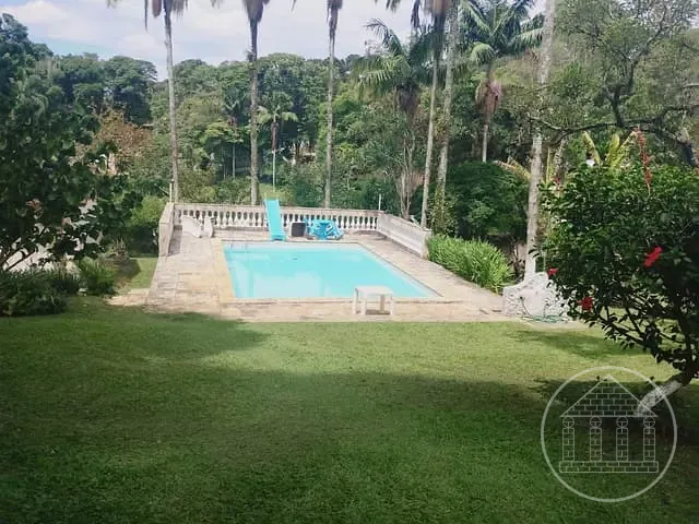 Chácara com 4200m² 4 quartos e 5 banheiros, à venda, no bairro Bororé em São Paulo