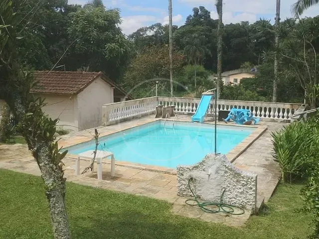Chácara com 4200m² 4 quartos e 5 banheiros, à venda, no bairro Bororé em São Paulo