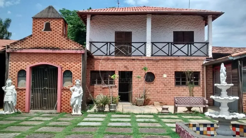 Sítio, 18 quartos, 3315 m² - Foto 1
