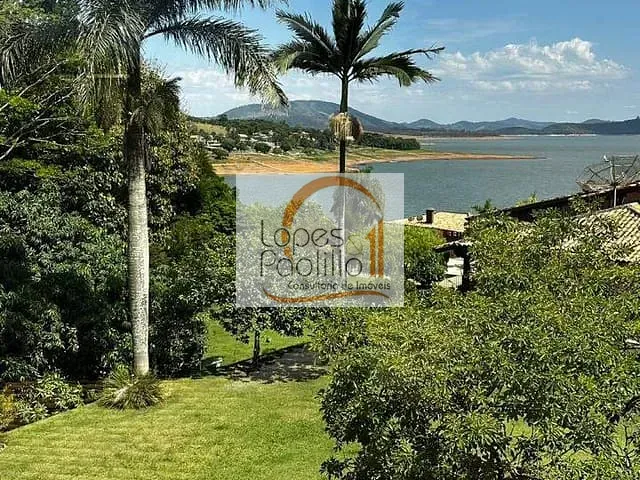 Chácara com 300m² 2 quartos e 3 banheiros, à venda, no bairro Morro Grande da Boa Vista em Bragança Paulista