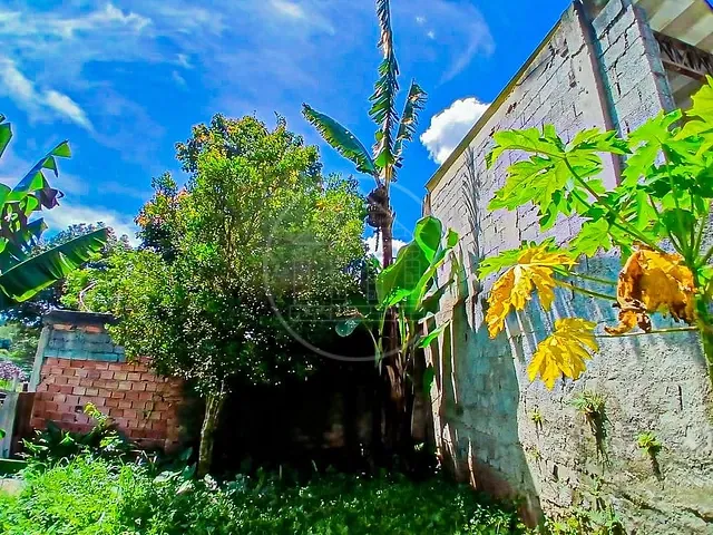 Chácara com 1200m² 3 quartos e 2 banheiros, à venda, no bairro Jardim Varginha em São Paulo