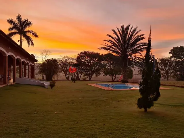 Chácara 4 quartos e 2 banheiros, à venda, no bairro Jardim Novo Aeroporto em Itapetininga