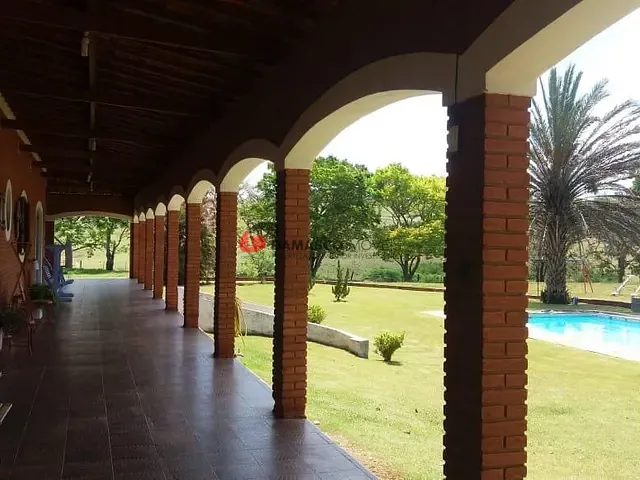 Chácara 4 quartos e 2 banheiros, à venda, no bairro Jardim Novo Aeroporto em Itapetininga