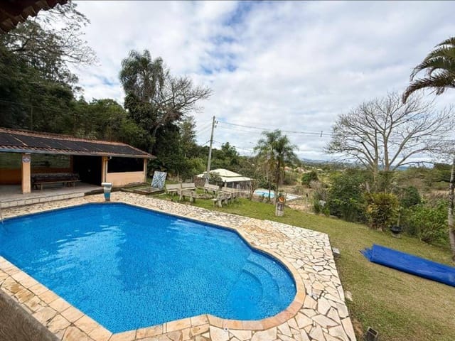 Chácara com 4707m² 4 quartos e 4 banheiros, à venda, no bairro Quintas de Pirapora II em Salto de Pirapora