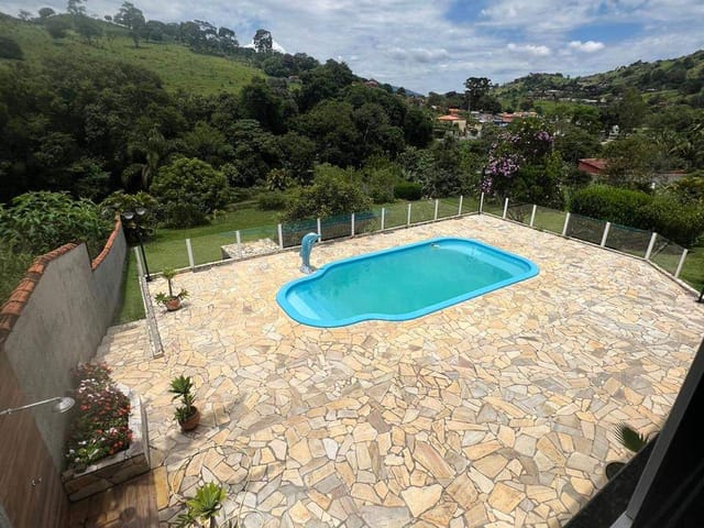 Chácara com 8490m² 4 quartos e 3 banheiros, à venda, no bairro JUNCAL em Extrema