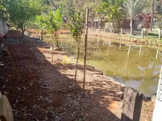 Chácara com 3000m² 3 quartos e 4 banheiros, à venda, no bairro Goiabal em Pindamonhangaba