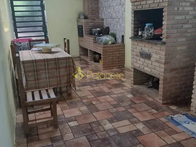 Chácara com 3000m² 3 quartos e 4 banheiros, à venda, no bairro Goiabal em Pindamonhangaba