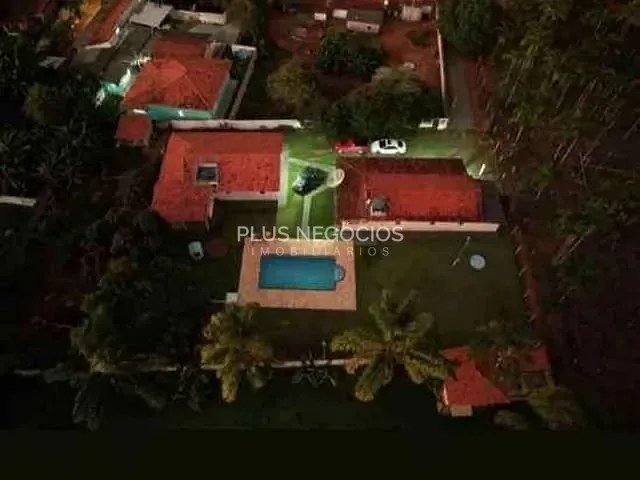 Chácara com 2050m² 5 quartos e 4 banheiros, à venda, no bairro cercado em Araçoiaba da Serra