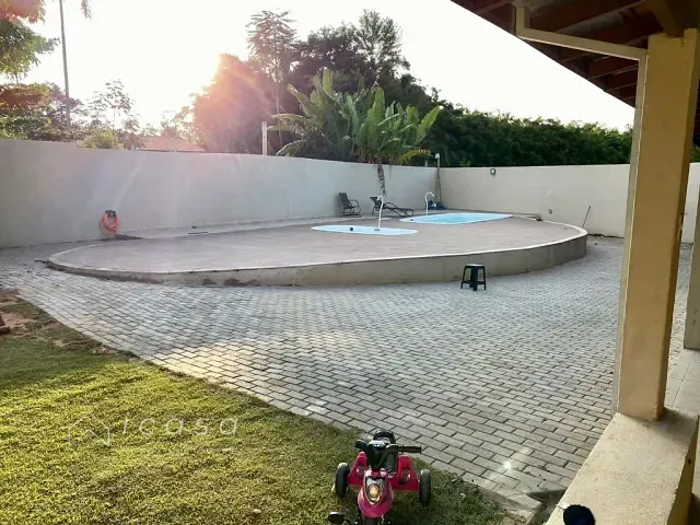 Chácara com 1000m² 3 quartos e 3 banheiros, à venda, no bairro Chacaras Germana em Caçapava