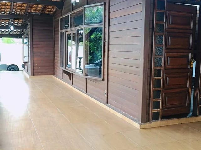 Chácara com 1046m² 4 quartos e 5 banheiros, à venda, no bairro Chácara Santa Lúcia em Carapicuíba