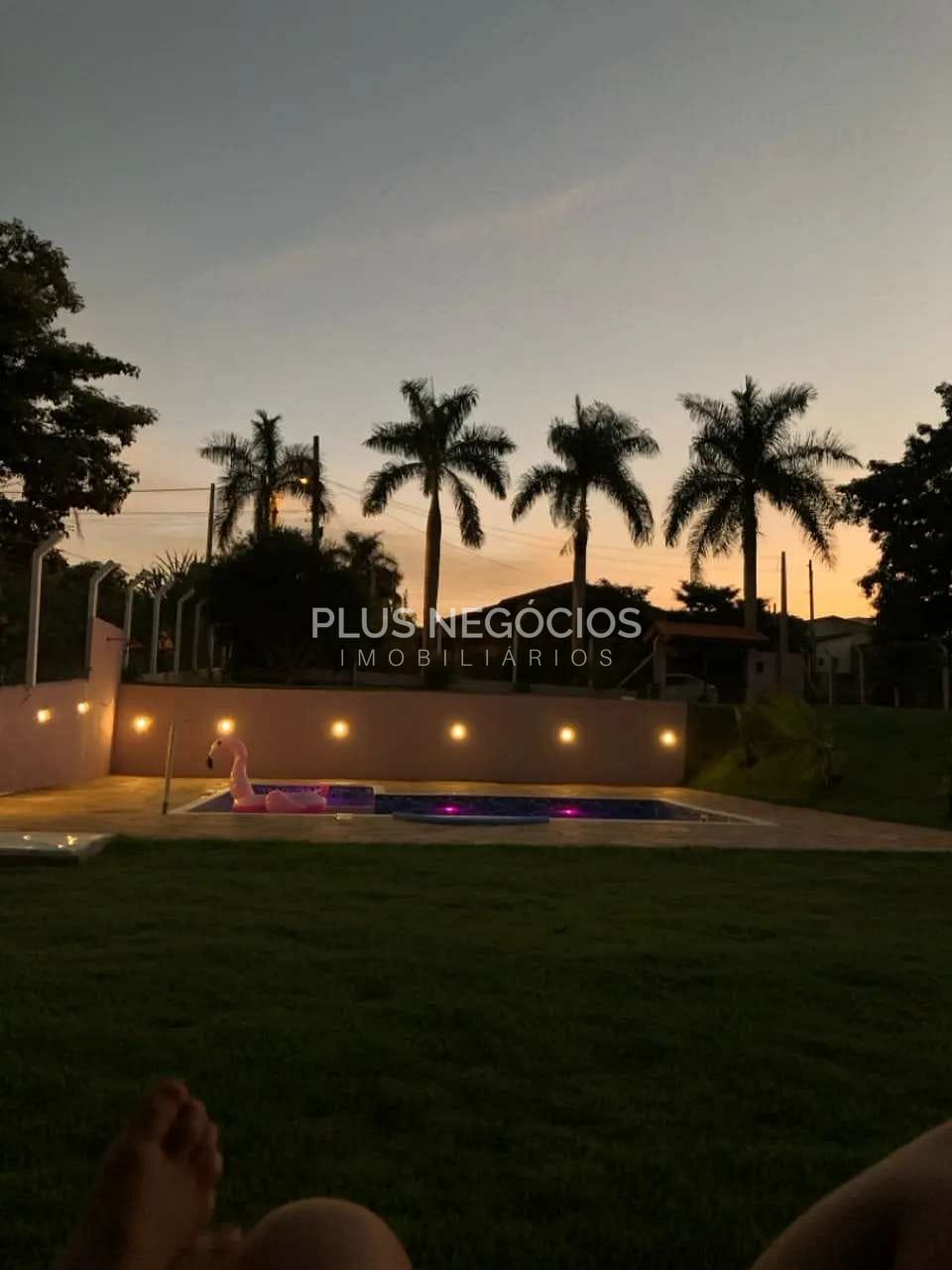 Chácara à venda com 2 quartos, 160m² - Foto 1