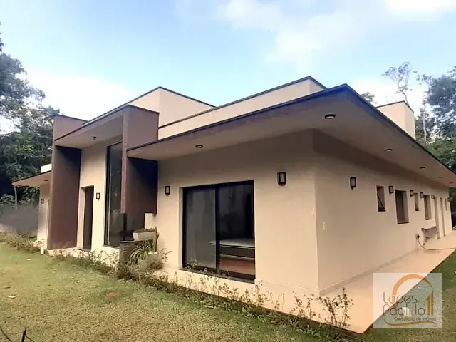 Chácara com 1500m² 6 quartos e 5 banheiros, à venda, no bairro Loteamento Rancho Maringá II em Atibaia