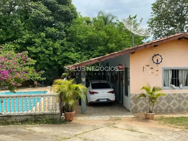 Chácara com 2500m² 3 quartos e 4 banheiros, à venda, no bairro Jundiacanga em Araçoiaba da Serra