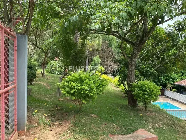 Chácara com 2500m² 3 quartos e 4 banheiros, à venda, no bairro Jundiacanga em Araçoiaba da Serra
