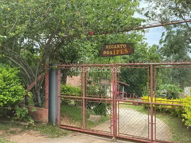 Chácara com 2500m² 3 quartos e 4 banheiros, à venda, no bairro Jundiacanga em Araçoiaba da Serra