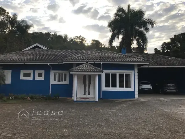 Chácara com 3200m² 4 quartos e 4 banheiros, à venda, no bairro Freitas em São José dos Campos