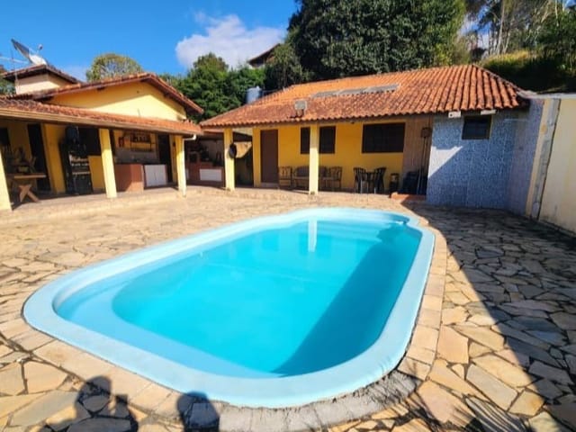 Chácara com 2600m² 3 quartos e 3 banheiros, à venda, no bairro Tenentes em Extrema