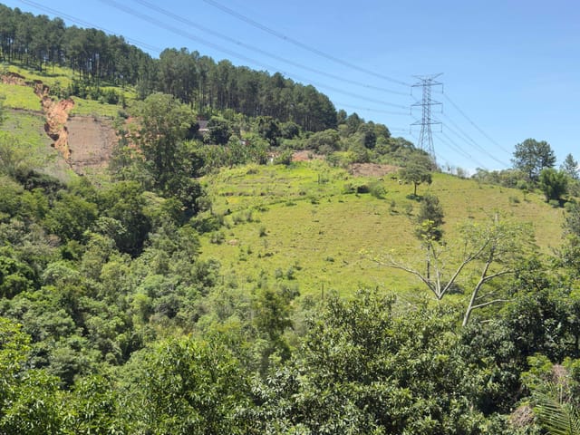 Chácara com 1850m² 6 quartos e 4 banheiros, à venda, no bairro Cururuquara em Santana de Parnaíba