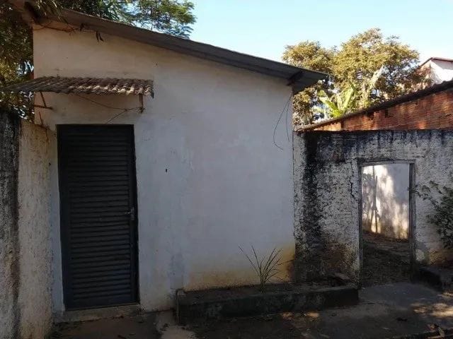 Chácara com 1065m² 3 quartos e 2 banheiros, à venda, no bairro Belvedere Club dos 500 em Guaratinguetá