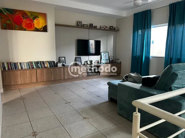 Chácara com 970m² 3 quartos e 4 banheiros, à venda, no bairro Jardim Planalto em Paulínia