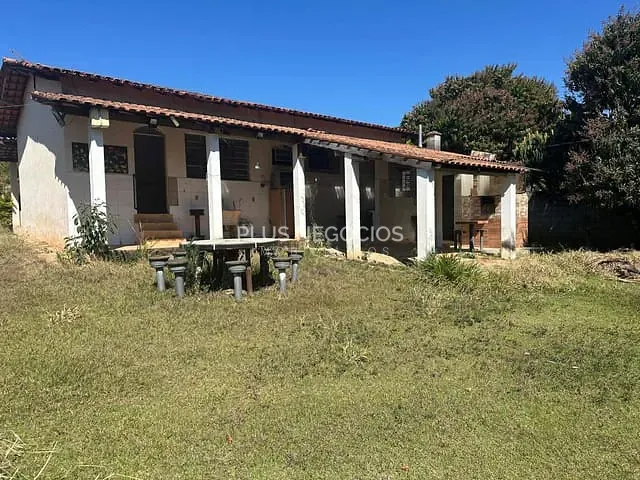 Chácara com 814m² 3 quartos e 3 banheiros, à venda, no bairro Res. Aquarius em Araçoiaba da Serra