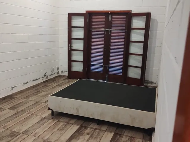 Chácara com 10000m² 6 quartos e 7 banheiros, à venda, no bairro Jardim Camargo (Canguera) em São Roque