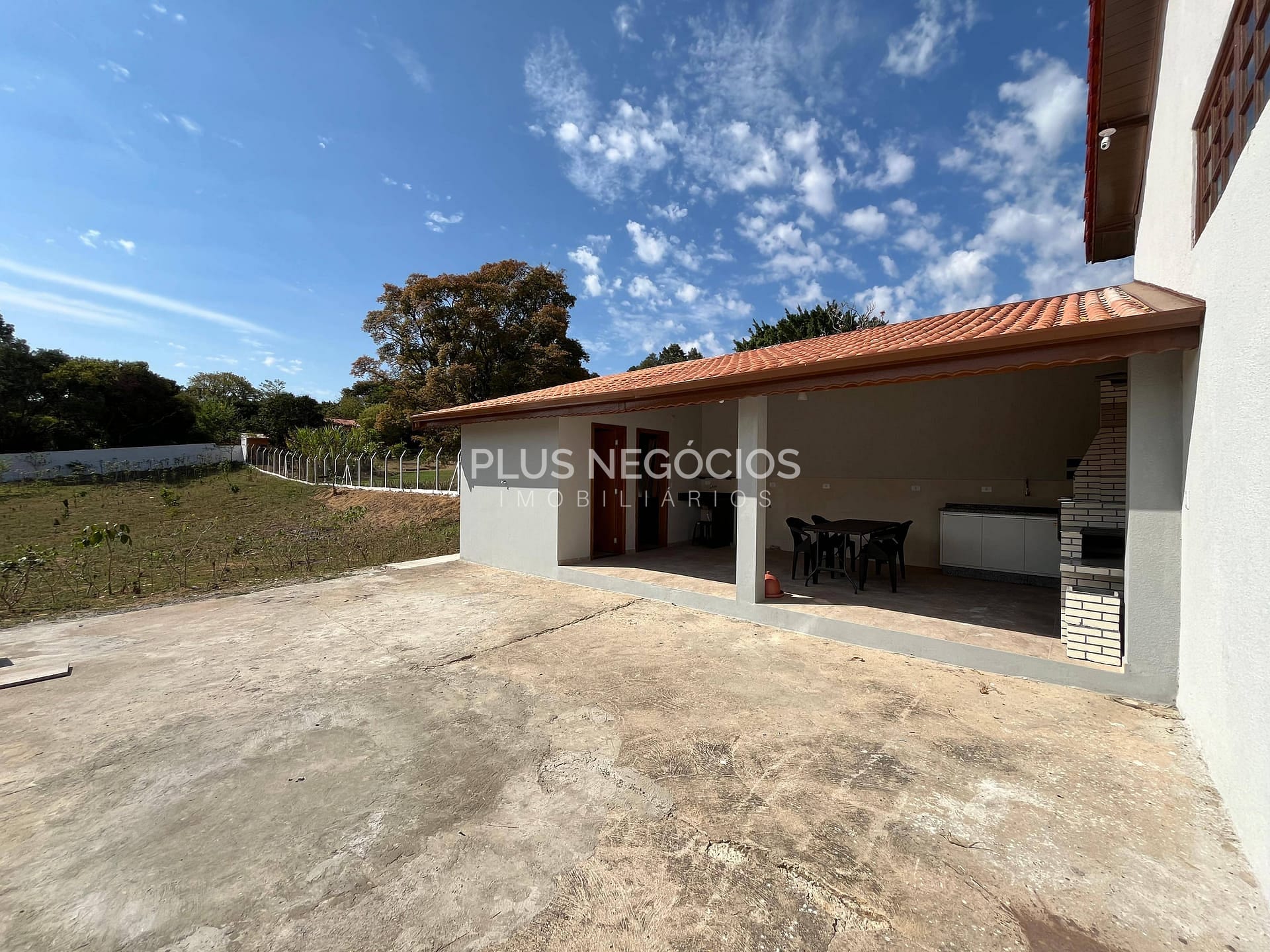 Chácara à venda com 3 quartos, 220m² - Foto 26