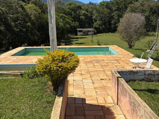 Chácara com 12000m² 5 quartos e 3 banheiros, à venda, no bairro Salto em Extrema