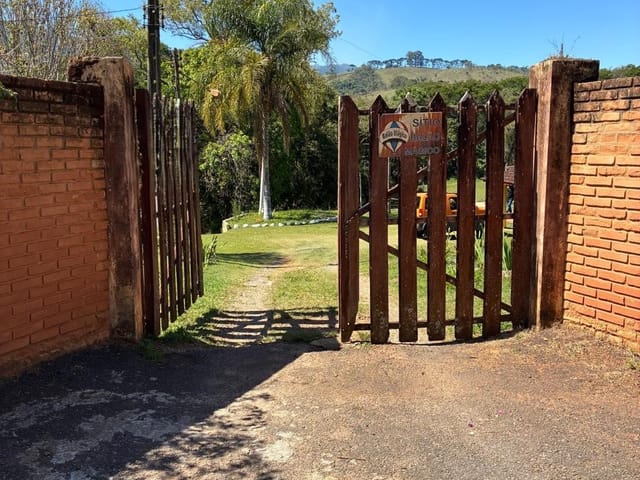 Chácara com 12000m² 5 quartos e 3 banheiros, à venda, no bairro Salto em Extrema