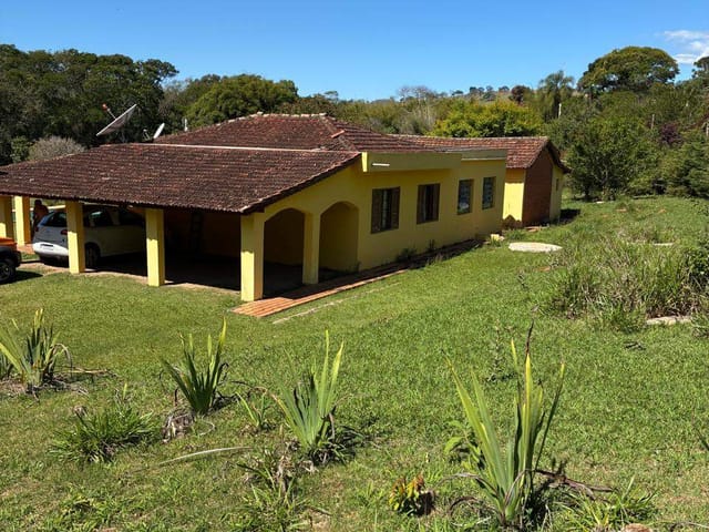 Chácara com 12000m² 5 quartos e 3 banheiros, à venda, no bairro Salto em Extrema