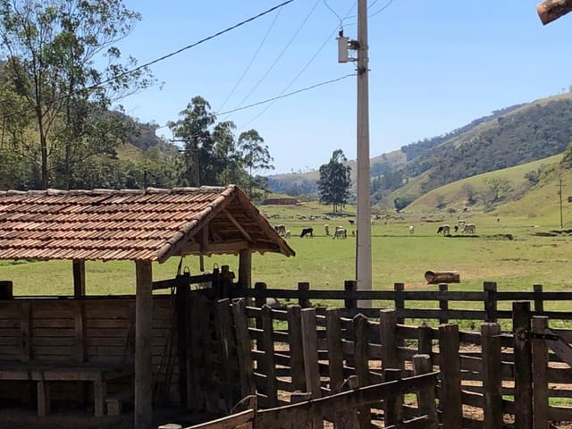 Chácara com 4840000m² 3 quartos e 1 banheiro, à venda, no bairro Zona Rural em Lagoinha