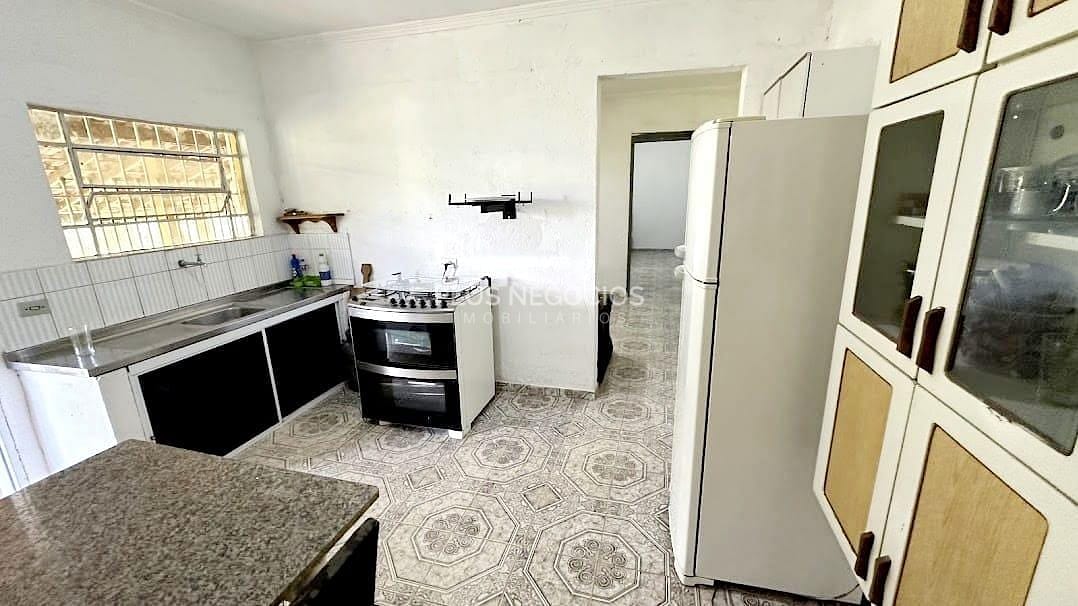 Chácara, 3 quartos, 1331 m² - Foto 9