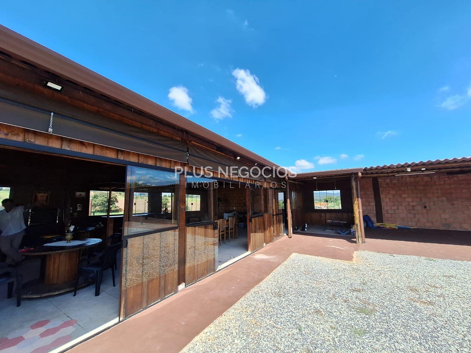 Chácara, 3 quartos, 1000 m² - Foto 2