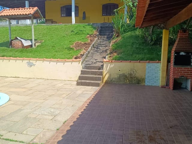 Chácara com 2500m² 4 quartos e 3 banheiros, à venda, no bairro Roseira em Extrema
