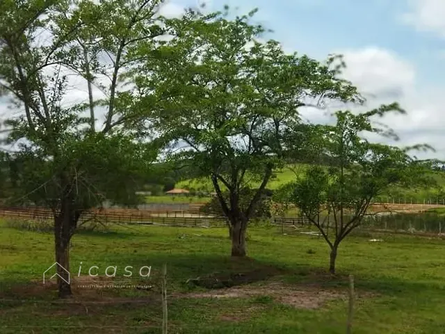 Chácara com 1000m², à venda, no bairro Borda da Mata em Caçapava