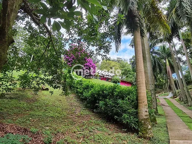 Chácara com 6300m² 3 quartos e 4 banheiros, à venda ou para alugar, no bairro Morro das Pedras em Valinhos