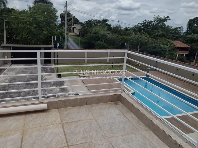 Chácara com 800m² 5 quartos e 5 banheiros, à venda, no bairro colinas em Araçoiaba da Serra