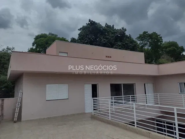 Chácara com 800m² 5 quartos e 5 banheiros, à venda, no bairro colinas em Araçoiaba da Serra